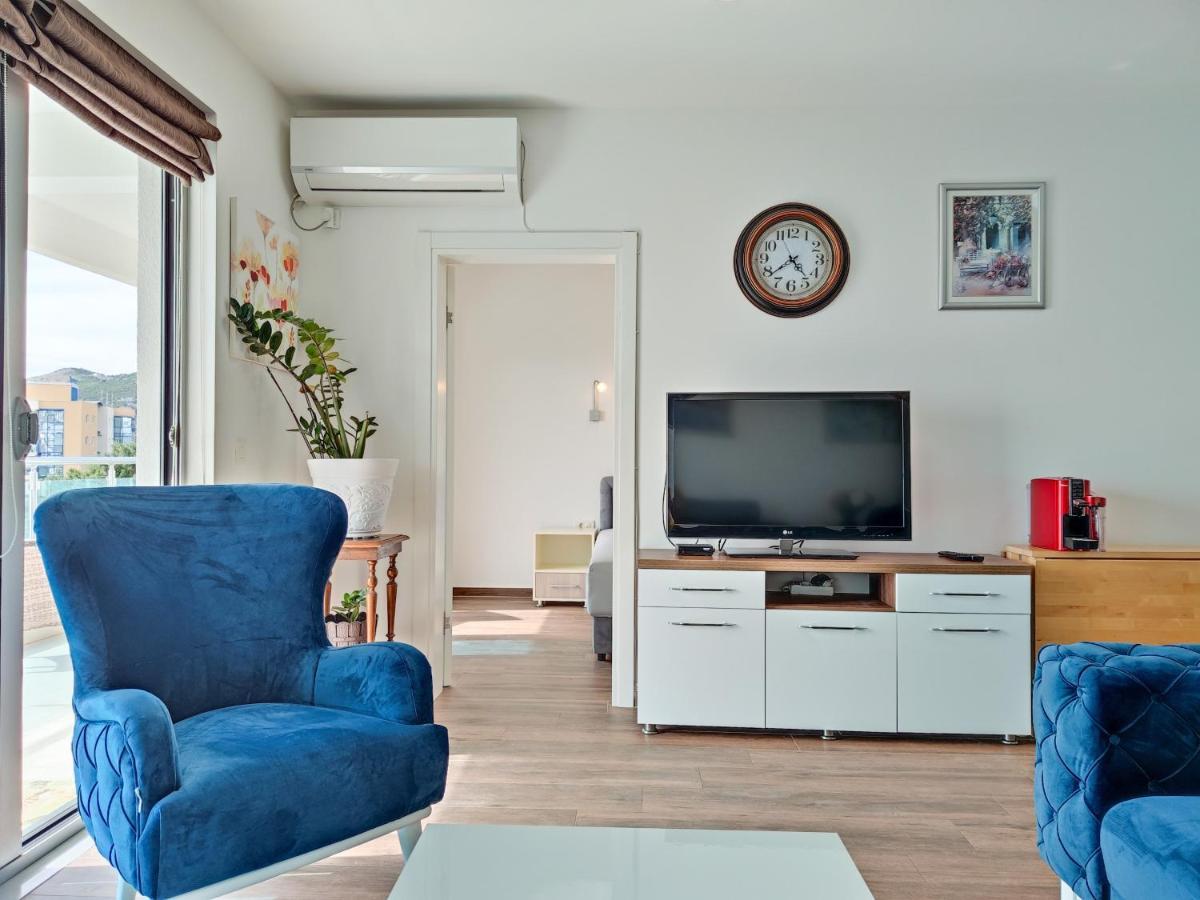 Apartment Plavo Nebo Dobra Voda Exterior photo