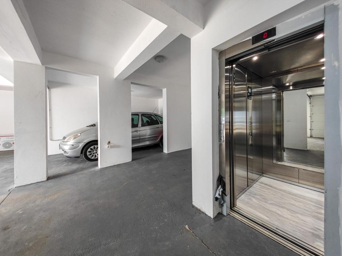 Apartment Plavo Nebo Dobra Voda Exterior photo