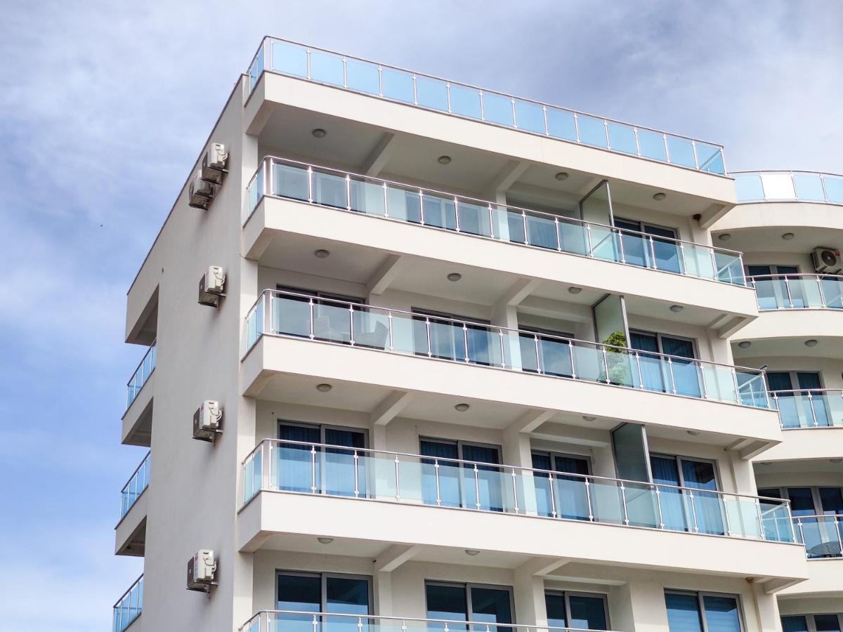 Apartment Plavo Nebo Dobra Voda Exterior photo
